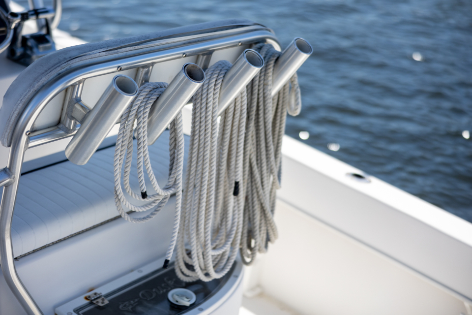 boat-ropes_LWZVEAF1GJ